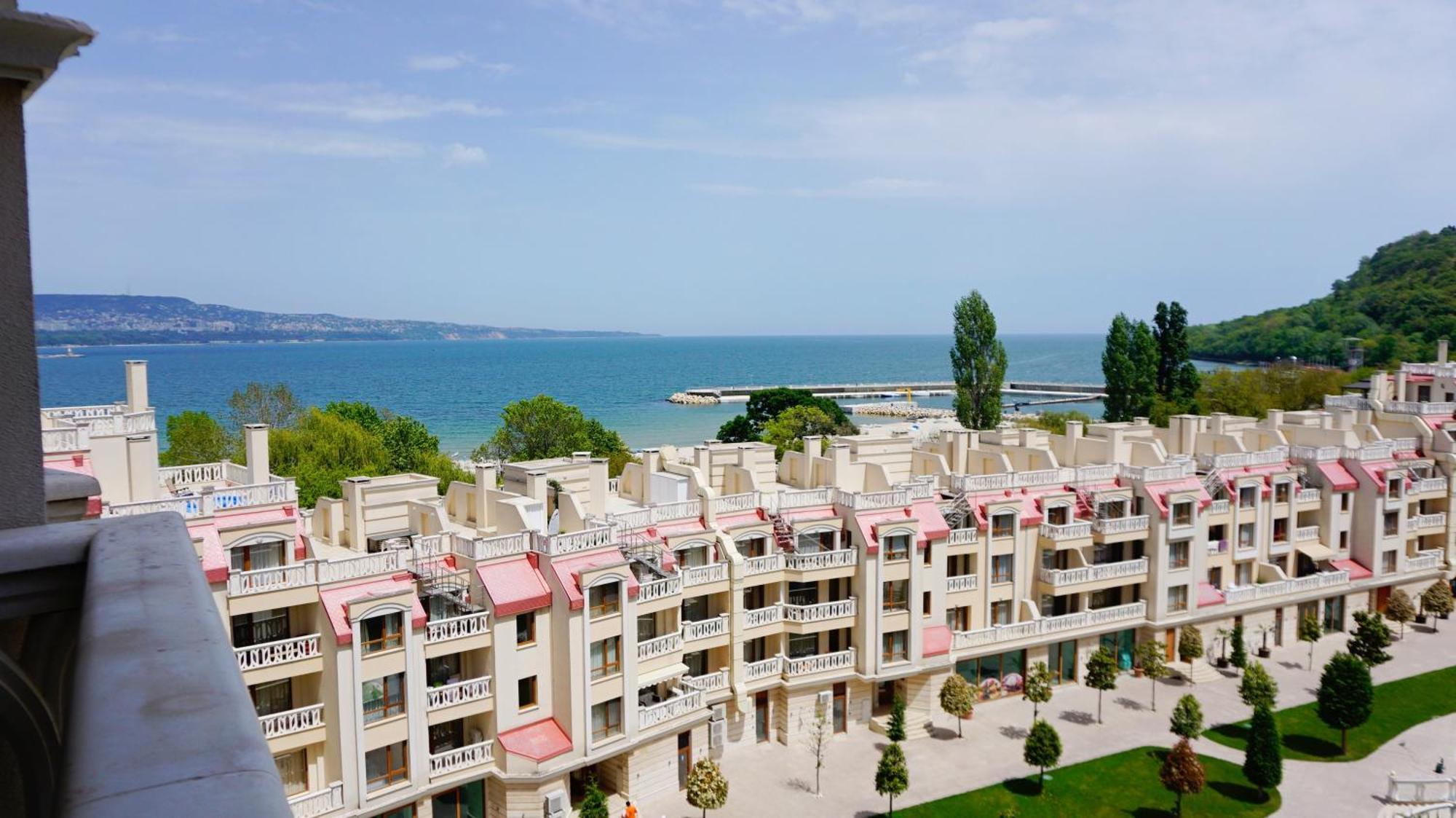 саут на плажа - South On The * Varna